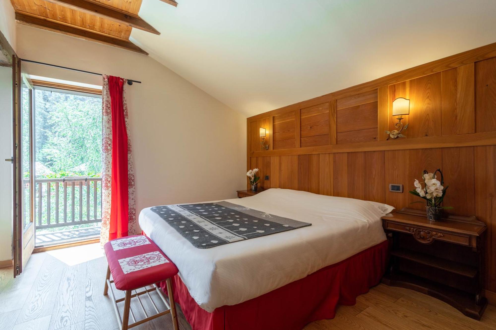 Alpine Forest Hotel تشامبولوك المظهر الخارجي الصورة