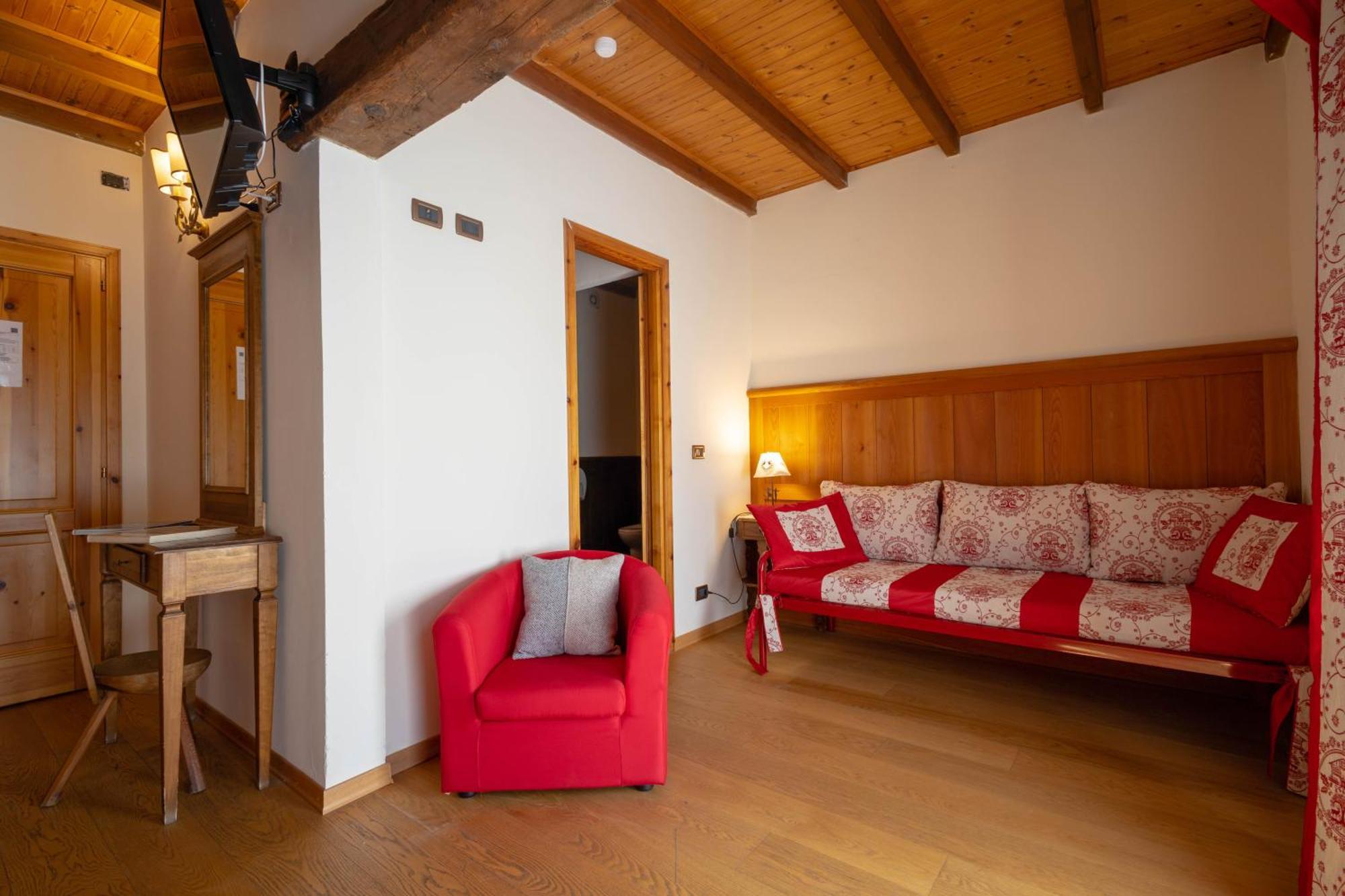 Alpine Forest Hotel تشامبولوك المظهر الخارجي الصورة