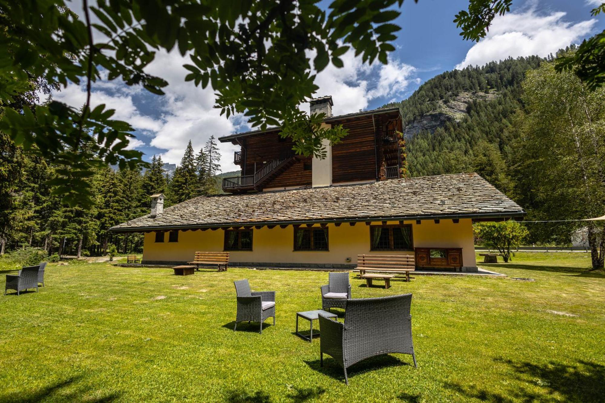 Alpine Forest Hotel تشامبولوك المظهر الخارجي الصورة
